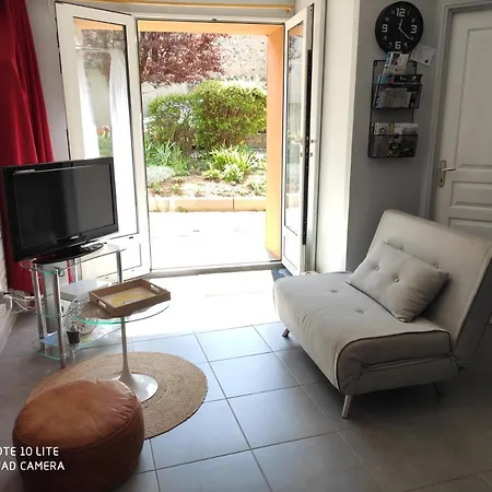 아파트 La Pause Sur Le Quai Maupassant A *