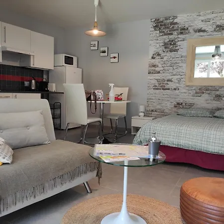 La Pause Sur Le Quai Maupassant A Appartement Fécamp