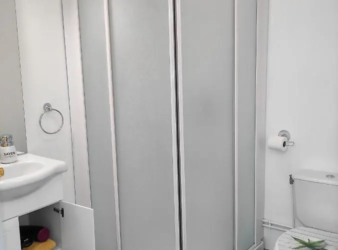 La Pause Sur Le Quai Maupassant à Fécamp